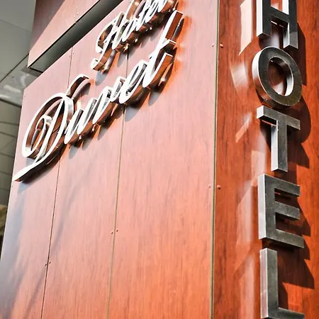 Отель Duvet Center