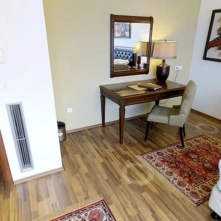 Отель Duvet Center 4*