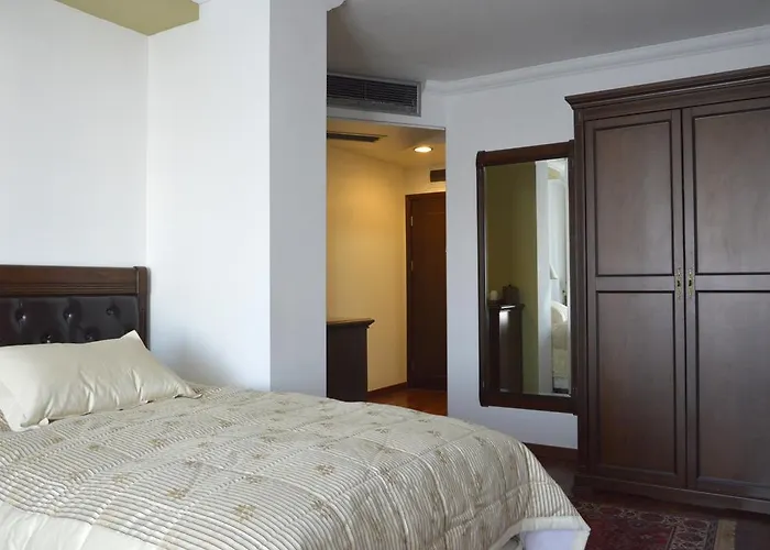 Отель Duvet Center