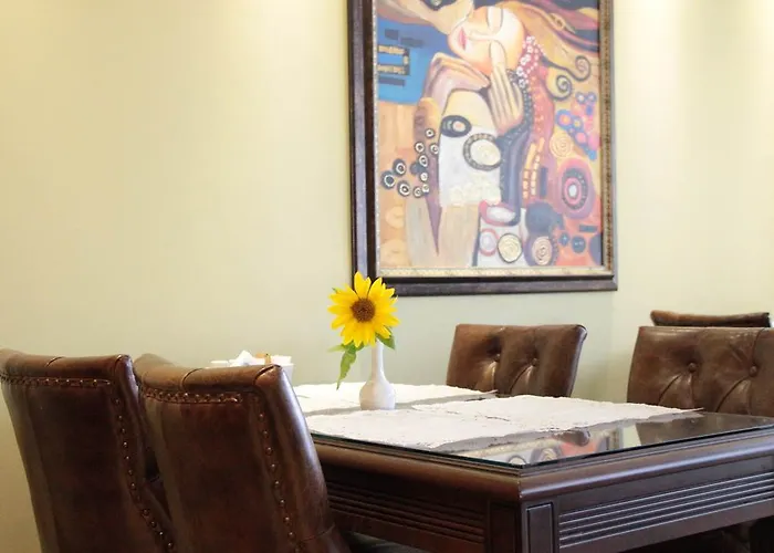 Отель Duvet Center 4*