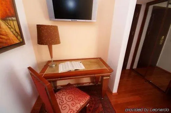 Duvet Center Отель Скопье