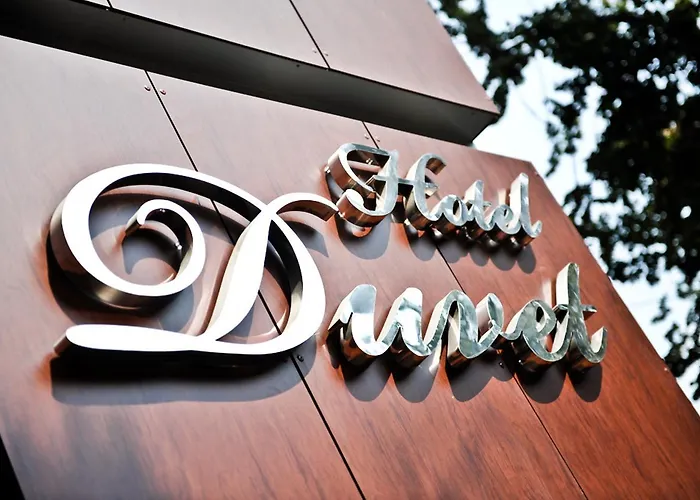 Отель Duvet Center