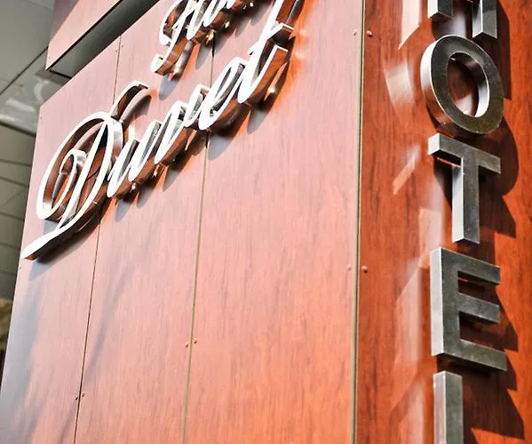 Отель Duvet Center